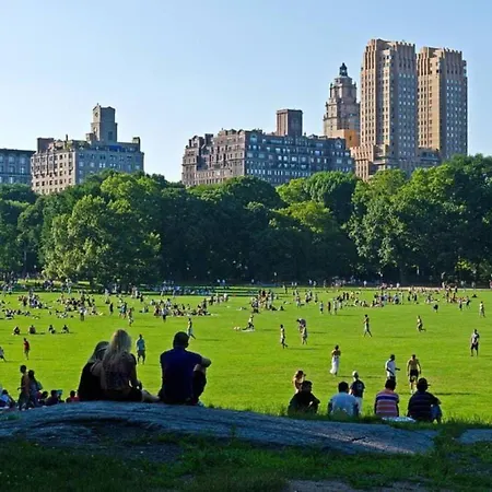 2br Walk To Restaurants & Time Square