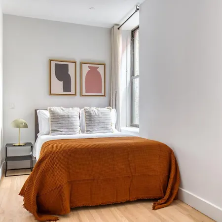 Soho 3br W Wd Elevator Nr Cafes Restaurants Nyc-1043 Apartment New York