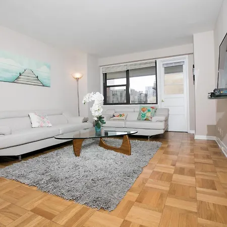 Apartment Spectacular 2 Beds/2 Baths New York