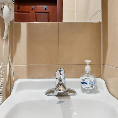 2 Bedroom Cozy Next To Rockefeller Center Apartment