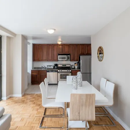 Apartment Gorgeous Getaway! 2 Bedroom Unit In Prime Location New York