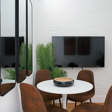 1290-16 New Renovated 2 Bedrooms In Ues *