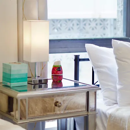 Times Square Manhattan Apartments! Apartment *