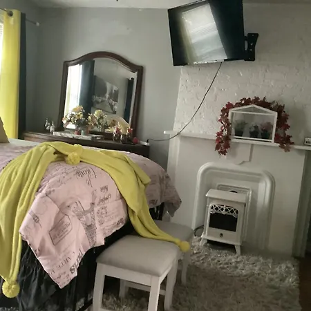 Call Hone Apartment New York