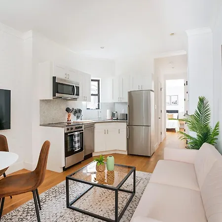1290-16 New Renovated 2 Bedrooms In Ues Apartment New York