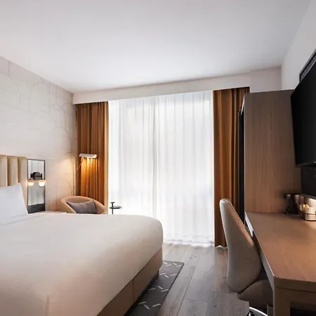 Courtyard By Marriott Manhattan / Soho Hotel 4*