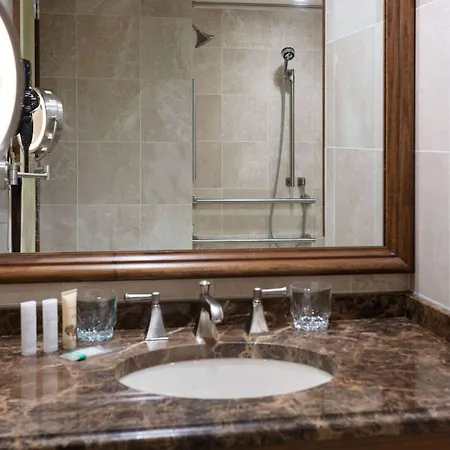 Hotel Blakely 4*