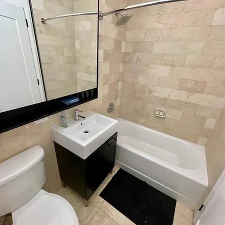 Street Gem 2bed 1bath