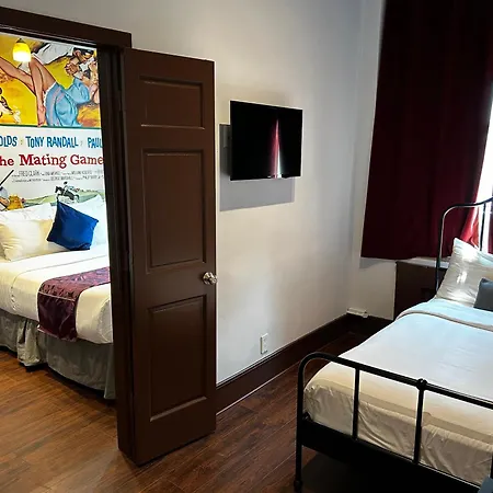 Hotel Chelsea Pines New York