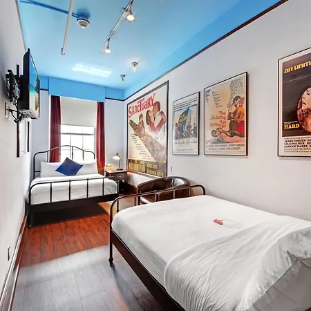 Chelsea Pines Hotel 3*
