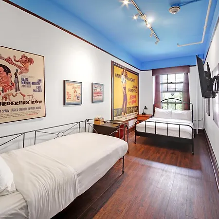 Hotel Chelsea Pines New York