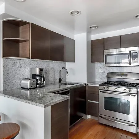 Lenox Hill 2br W Elevator Doorman Nr Art Nyc-1284 Apartment New York