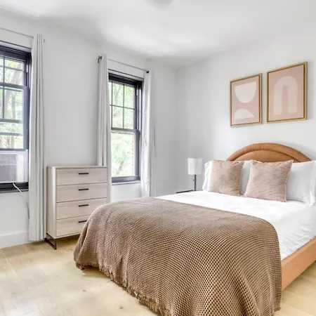 Bk Heights 2br W Wd Elevator Nr Promenade Nyc-910 Apartment New York