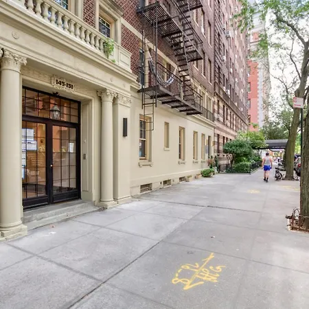 Apartment Bk Heights 2br W Wd Elevator Nr Promenade Nyc-910 New York