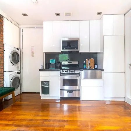 Apartment Stylish 2br In Manhattan New York