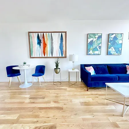 Apartment Large One Bedroom - Massive Private Terrace - Luxury Building - Williamsburg - Greenpoint *