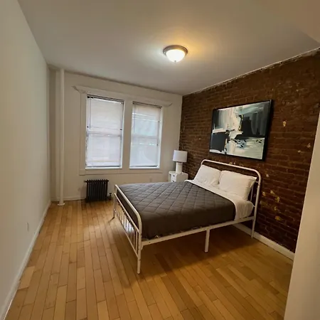 Modern In By Park Apartment New York