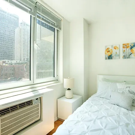 Stunning 2 Bd At Columbus Circle New York