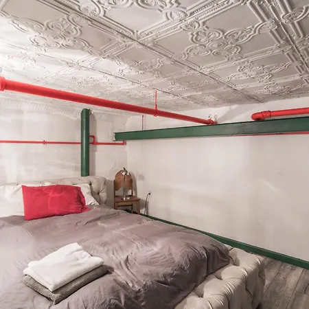 Williamsburg Boutique Loft Apartment *