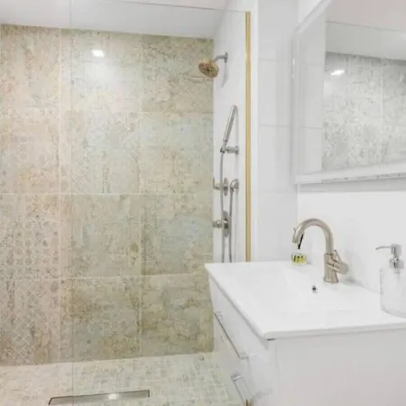 Apartment Stylish Studio At Ues *