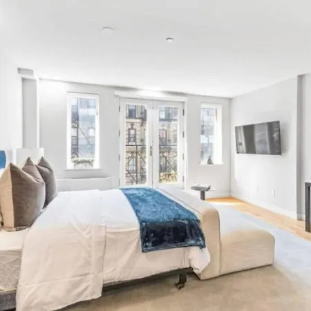 Stylish Studio At Ues New York