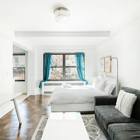 Excellent Studio At Upper East Side * New York