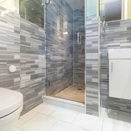 Upper East Side Manhattan Apartment New York