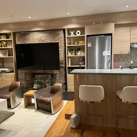 Tribecca Modern Brickwal 3br 2ba * New York