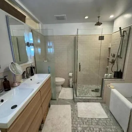 Apartment Tribecca Modern Brickwal 3br 2ba *