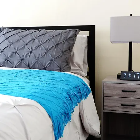 Newly Renovated - Minutes From The Apartment New York