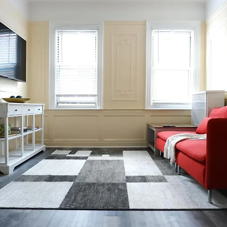 Newly Renovated - Minutes From The Apartment *