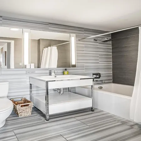 Stylish 2bd 2ba At Mid West Apartment New York