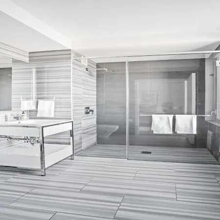 Apartment Stylish 2bd 2ba At Mid West
