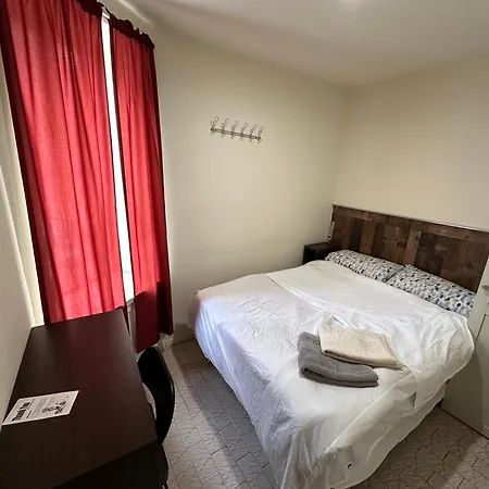 Hudson Yard 408 Hostel New York