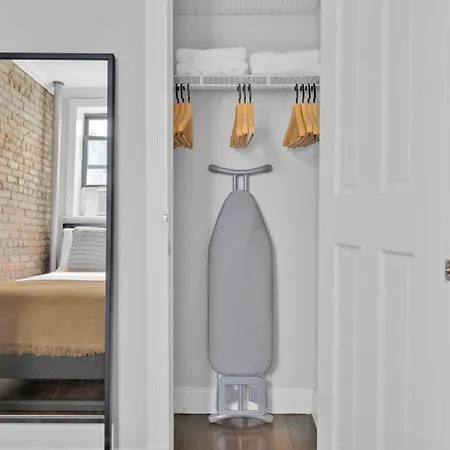 Hip W Village 1br W Wd Nr 1 Train Nyc-853 Apartment *