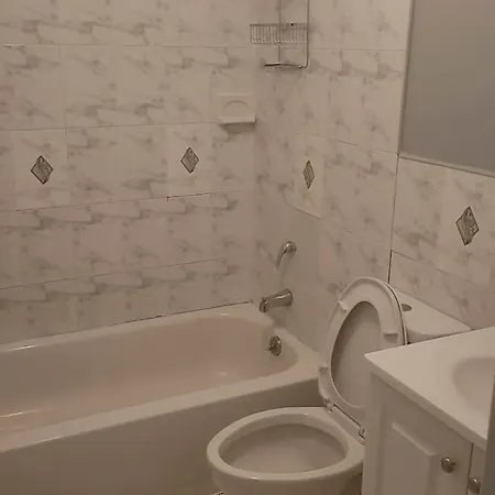 In A House With Queen Bed In A Landlord Hosted Three Bedroom New York