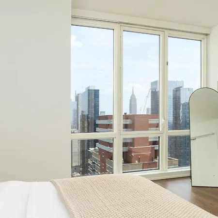 Lux Penthouse 2br 2 Bath *