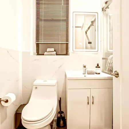 Charming 3br 1bath *