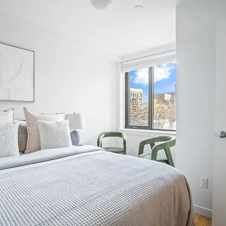 Apartment Family 3 Bedroom 1 Bath Getaway New York