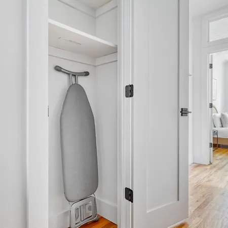 Greenpoint 1br W Wd Nr Mccarren Park Nyc-886 Apartment New York