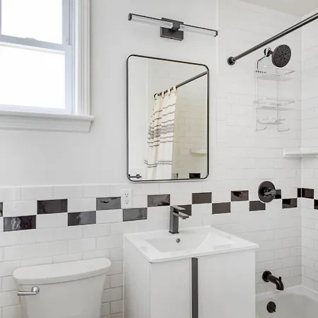 Greenpoint 1br W Wd Nr Mccarren Park Nyc-886 Apartment New York