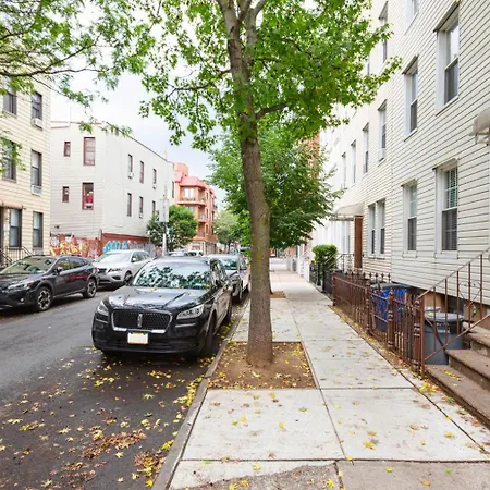 Greenpoint 1br W Wd Nr Mccarren Park Nyc-886