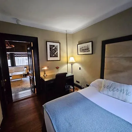 Full 2-bedroom The Mansfield Midtown Apartment New York