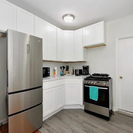 Apartment Amazing And Spacious Furnished Studio, East Side New York
