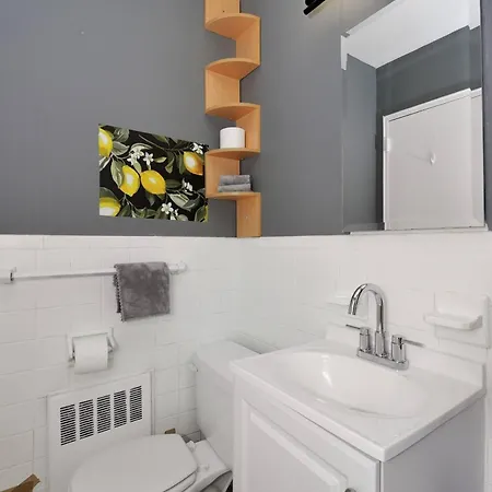 Heart Of Nyc Times Square Studio Apartment *