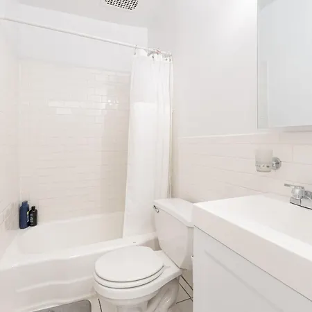 For 2 Heart Of Midtown Apartment New York