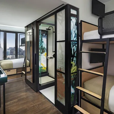 Moxy Nyc East Village Hotel