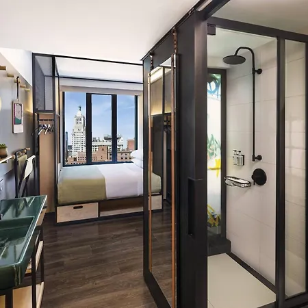 Moxy Nyc East Village Hotel New York