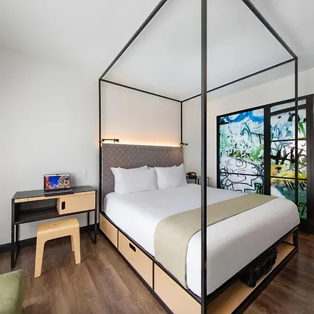Moxy Nyc East Village 3* New York