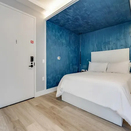 Hotel Global Luxury At The Arches New York